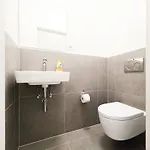 Tolstov - 3 - Kitchen - Dining - Terrace - 25 Min To Messe Dus Dusseldorf