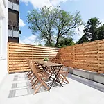 Tolstov - 3 - Kitchen - Dining - Terrace - 25 Min To Messe Dus