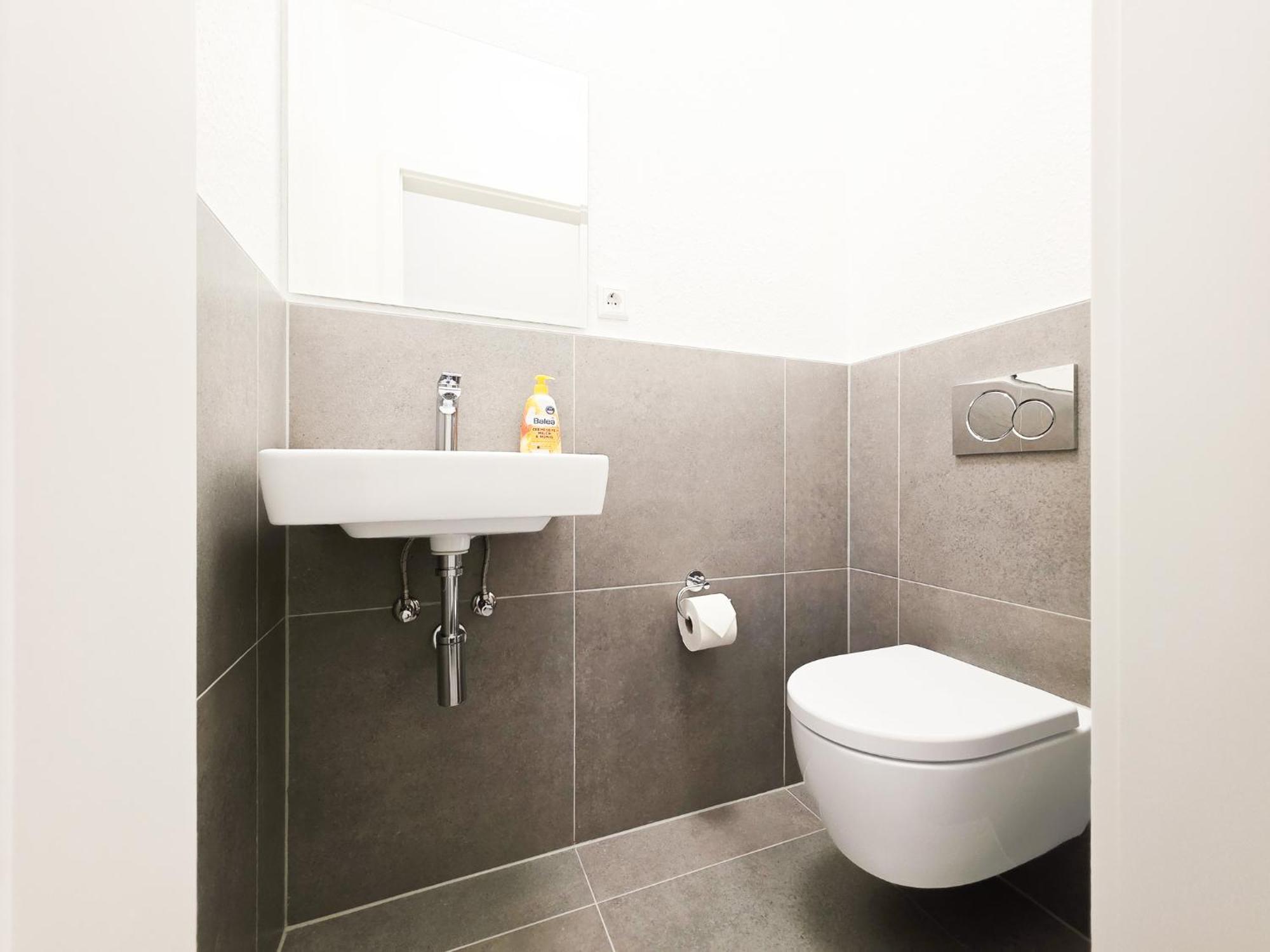 Tolstov - 3 - Kitchen - Dining - Terrace - 25 Min To Messe Dus Dusseldorf